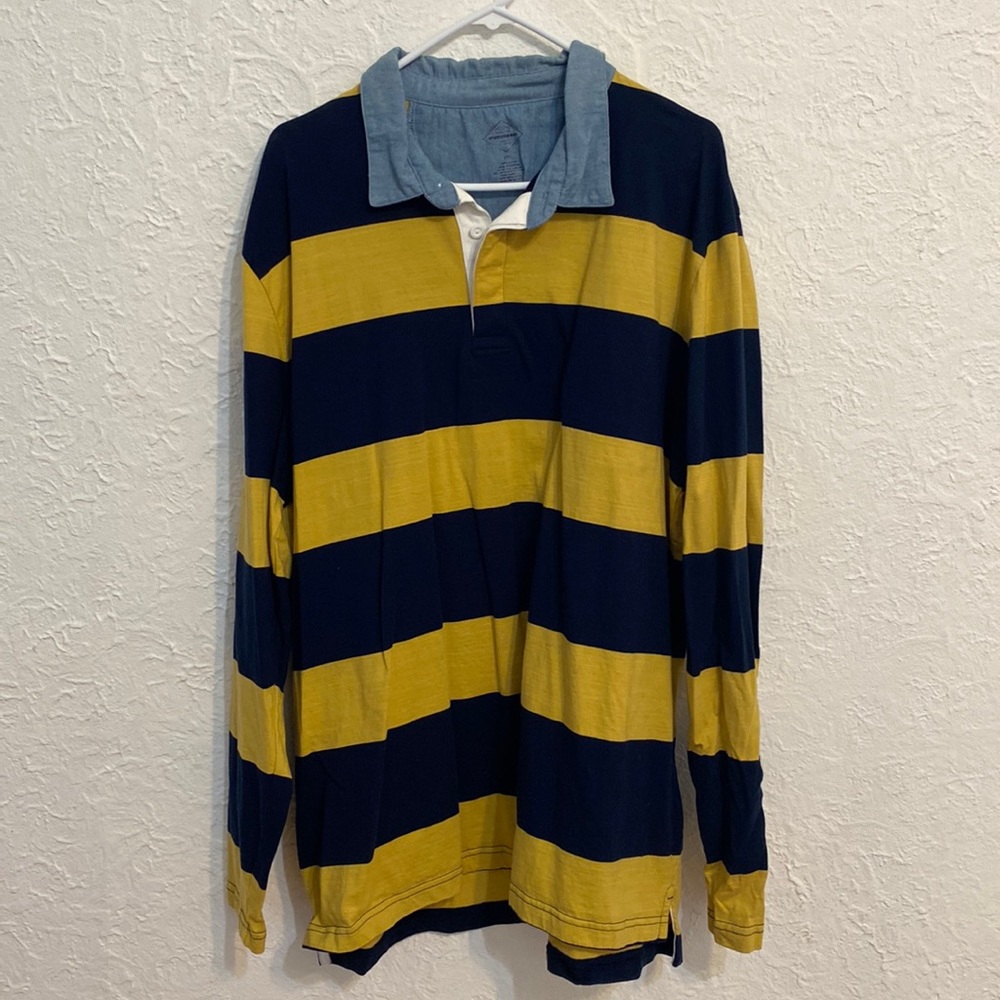 Men's double XL, collared, long sleeve shirt